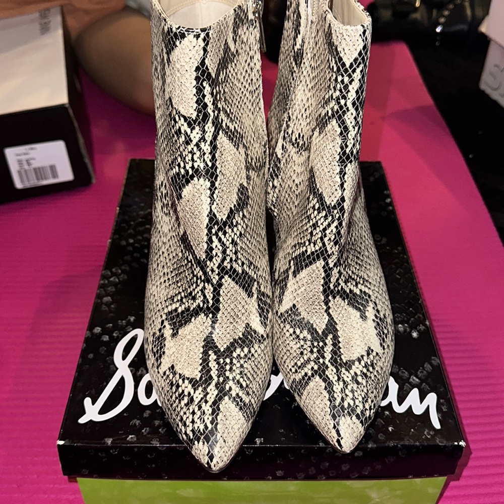 Sam Edelman pointy snake print boots